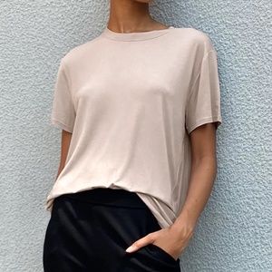 Brand New Aritzia Babaton Foundation Boyfriend T-Shirt